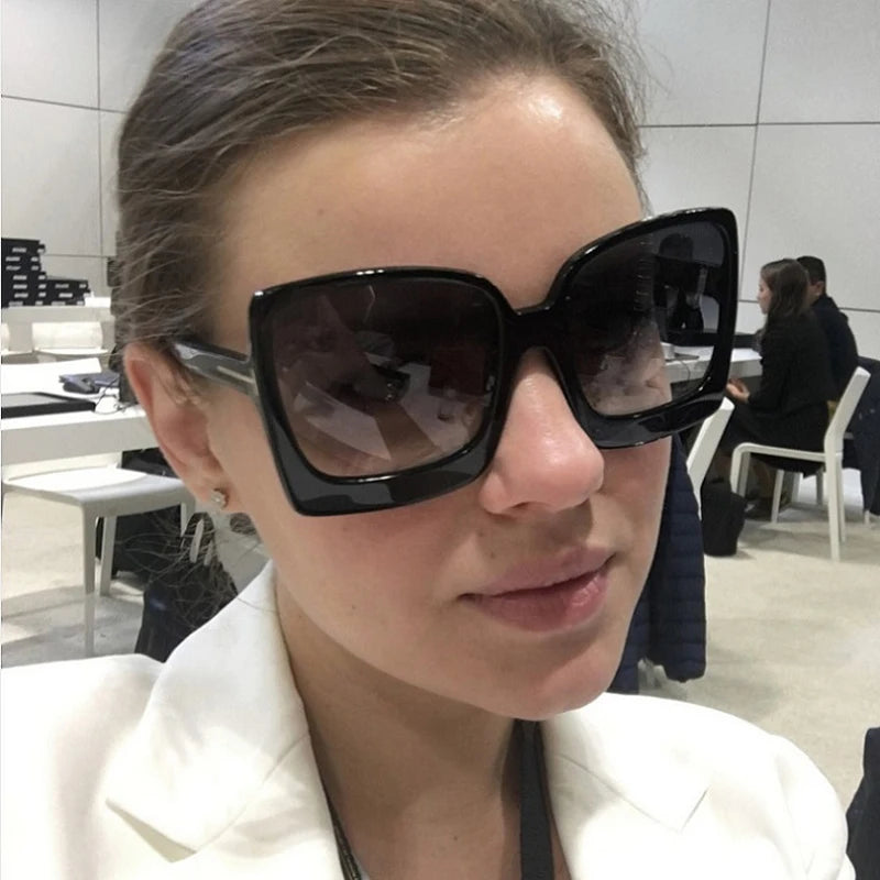 D&T New Fashion Oversized Women Sunglasses Brand Designer Plastic Female Big Frame Gradient Sun Glasses UV400 gafas de sol mujer